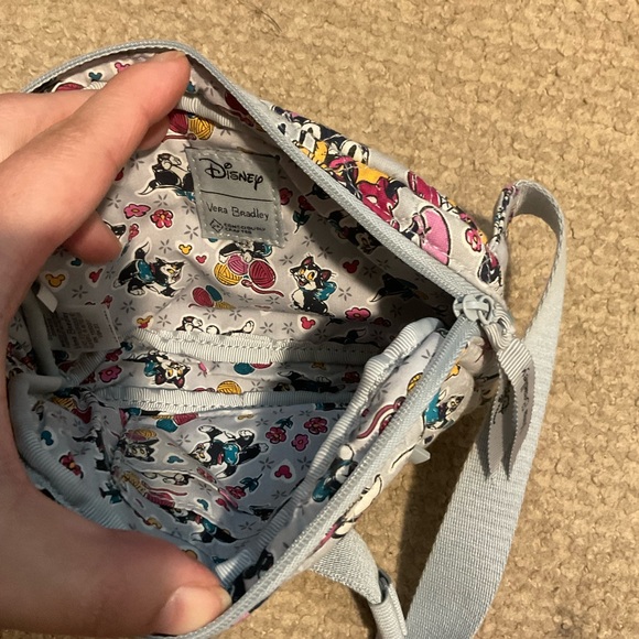 Disney Vera Bradley Belt Bag Family Fun - Picture 3 of 5